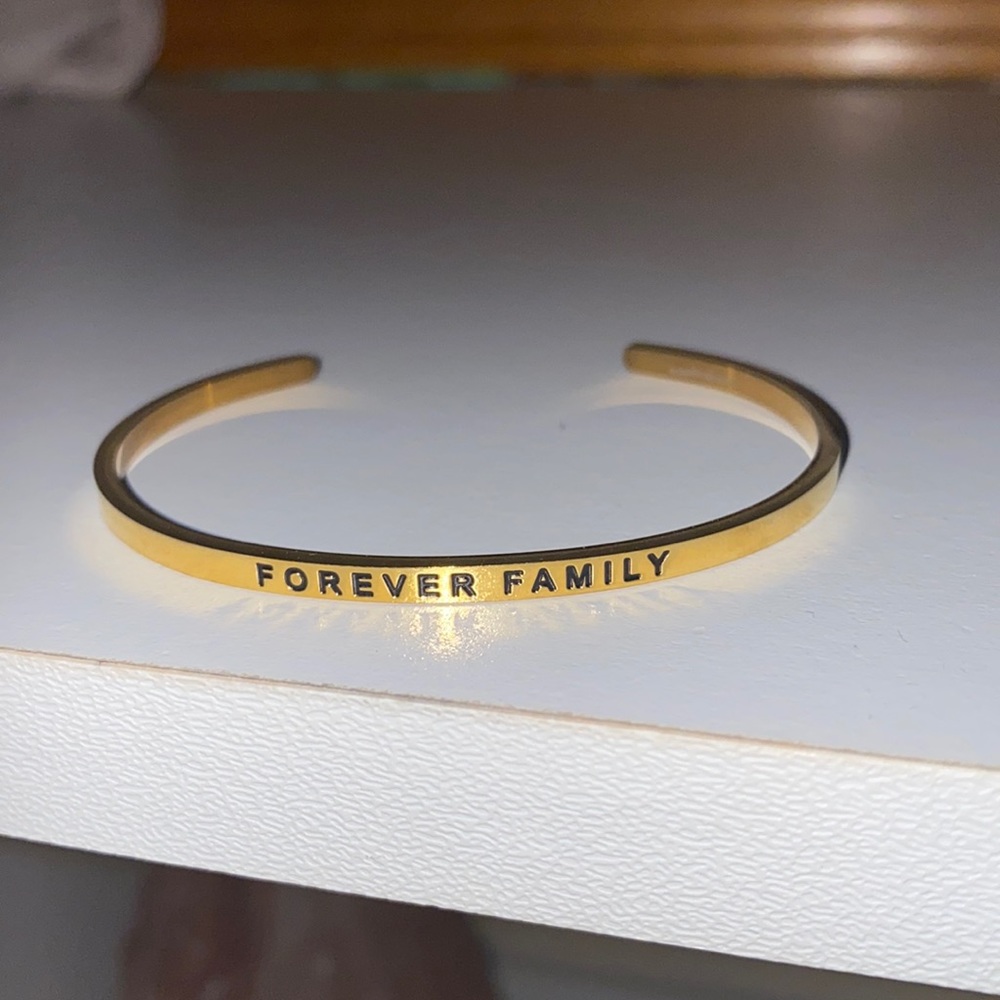 Mantraband Forever Family Bracelet